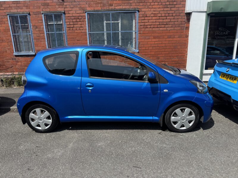 NEW IN Toyota Aygo 1.0L VVT 2011 Blue 3 Door Petrol 1 Owner 45,930 Miles £20 TAX
