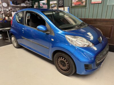 Peugeot 107 2010 3 Door £20 Tax 84,500 Miles Blue Full MOT