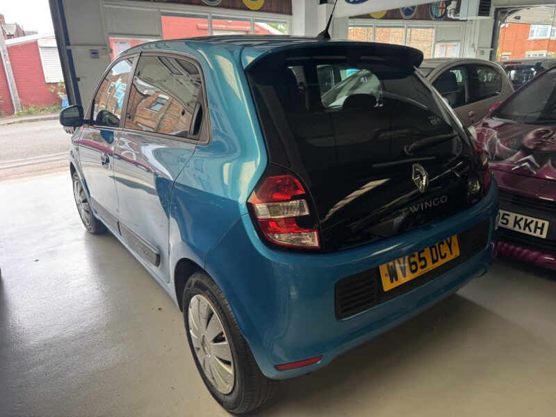 Renault Twingo 2015 5 Door A/C 1L Bluetooth £20 Road Tax 49,000 Miles Blue Metallic