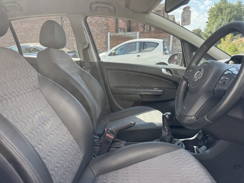 Vauxhall Corsa SE Eco Tech 1.2L 2012 83,000 Miles Grey