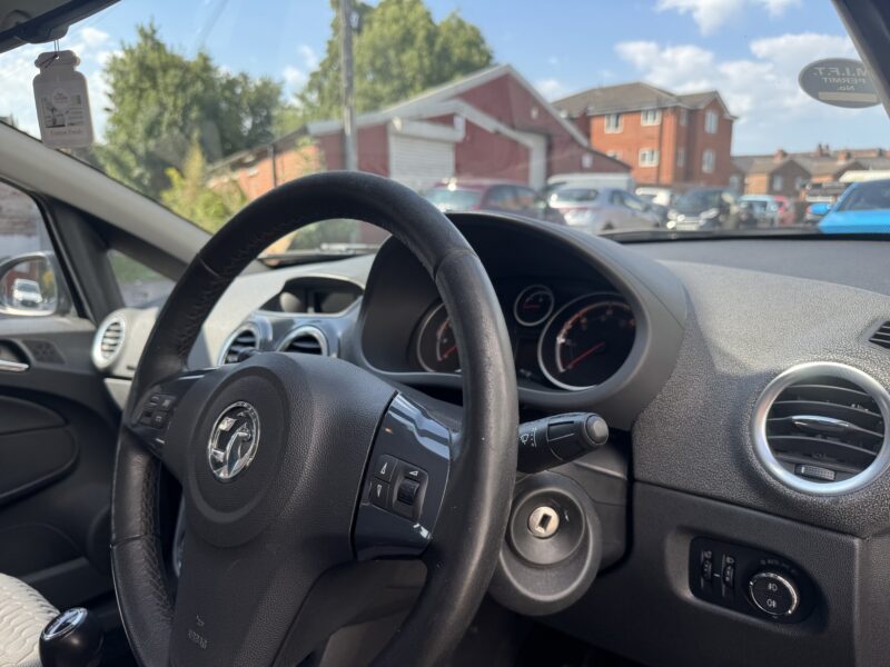 Vauxhall Corsa SE Eco Tech 1.2L 2012 83,000 Miles Grey