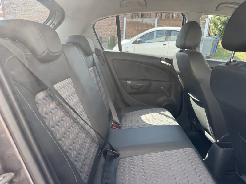Vauxhall Corsa SE Eco Tech 1.2L 2012 83,000 Miles Grey