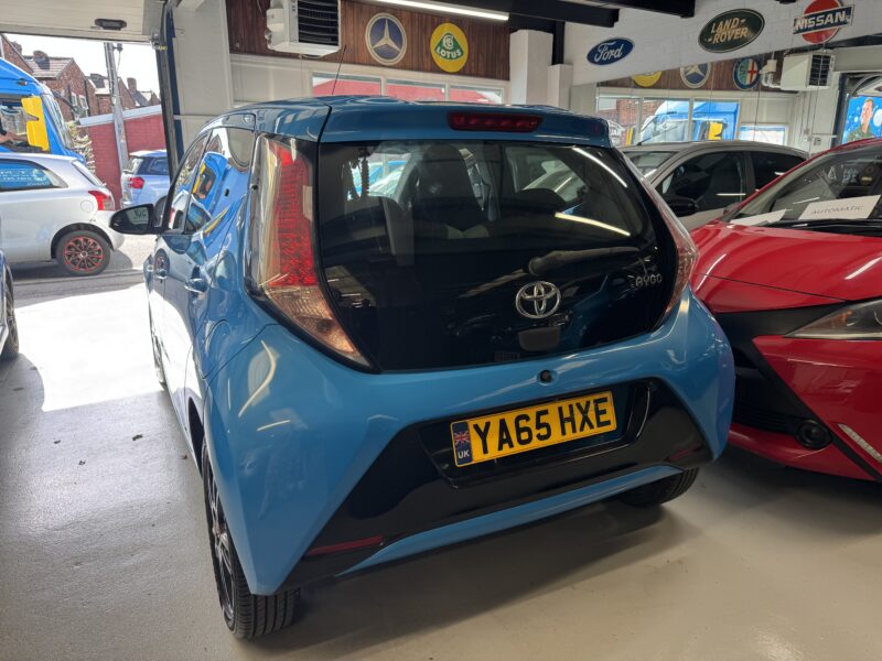 Toyota Aygo X-Cite 2015 1L 5 Door 87,400 Miles FSH £20 Road Tax Alloy Wheels
