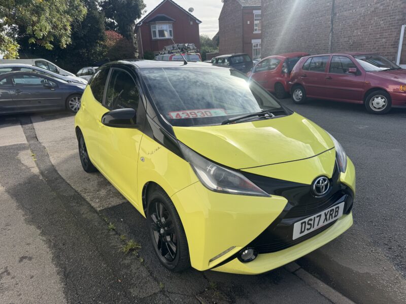 Toyota Aygo 2017 X-Cite 5 Door Yellow 1L 81,900 Miles Part Service History 2 Keys
