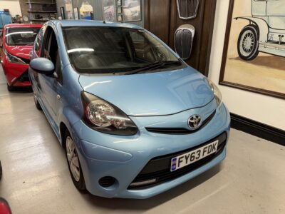 Toyota Aygo 1L Blue 2013 2 Keys 1 Owner 73,000 Miles £20 Road Tax