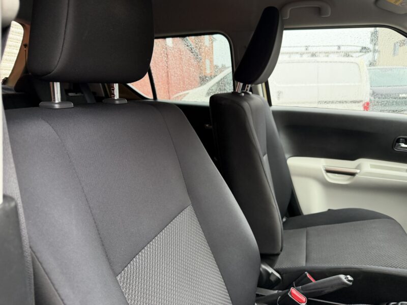 Suzuki Ingis 1.2L 5 Door Gold 2017 FSH 1 Owner 64,000 Miles £20 Road Tax