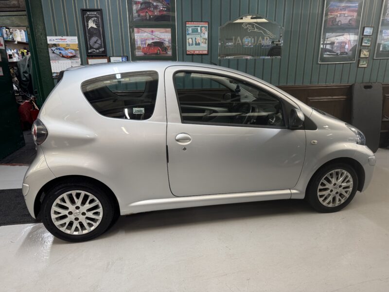 Toyota Aygo 1L Platinum 2009 3 Door 36,200 Miles Silver £20 Road Tax